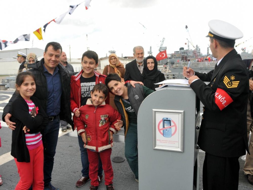 DONANMA HALKIN ZIYARETINE ACILDI